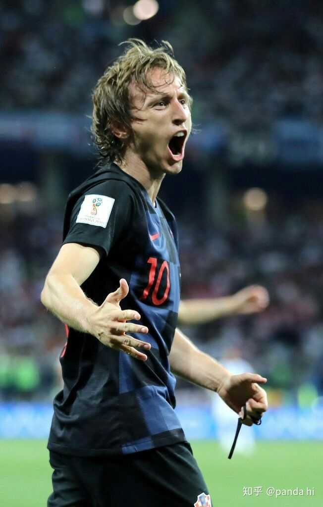 记者：谢什科表达了加盟曼联的愿望，但需更多时间做最终决定